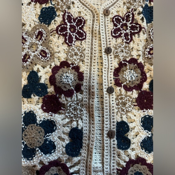 Beaded Crochet Vest - Picture 3 of 4